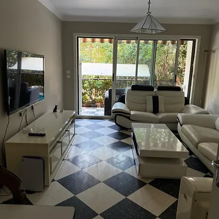 Garden Pool Rest Secure La Ciotat